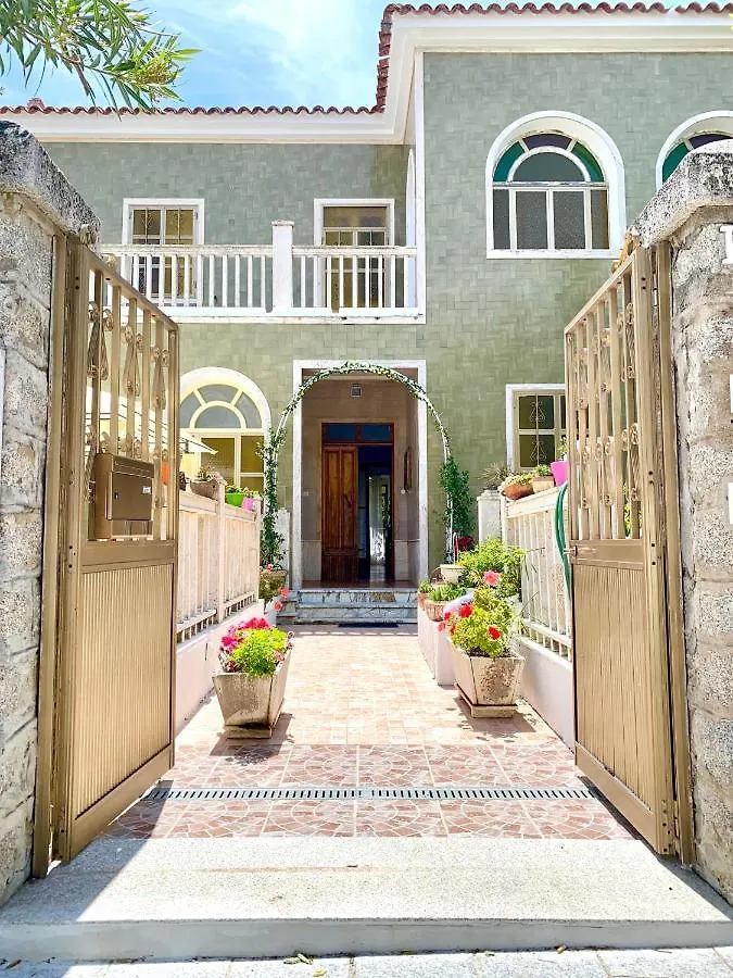 Villa Rocco Rooms Santa Teresa Gallura 0*,  İtalya